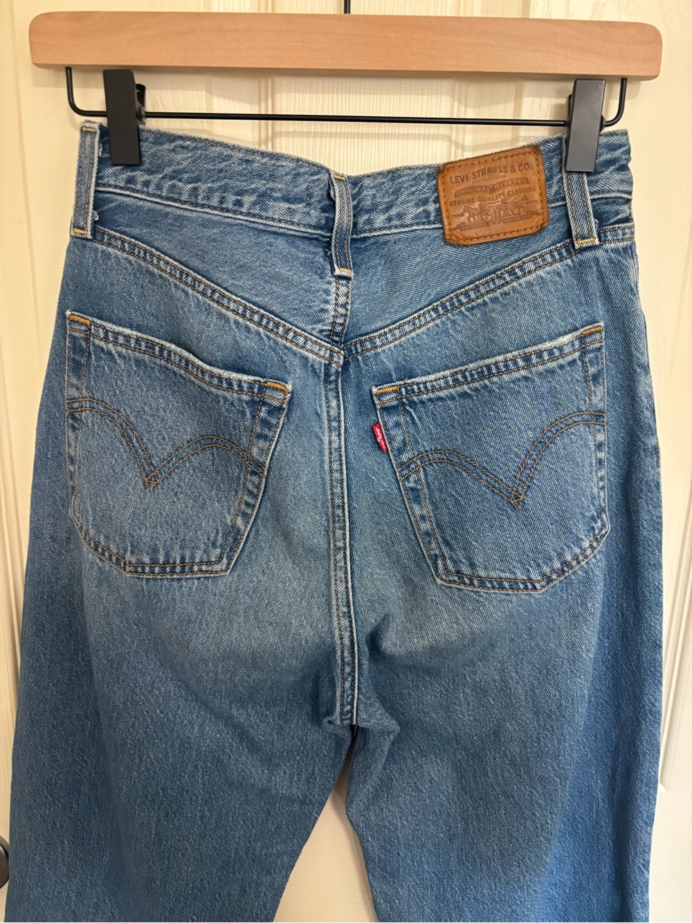 Levi’s Ribcage Straight Jeans 27 • High Rise • Medium Wash Vintage Look - Picture 6 of 9